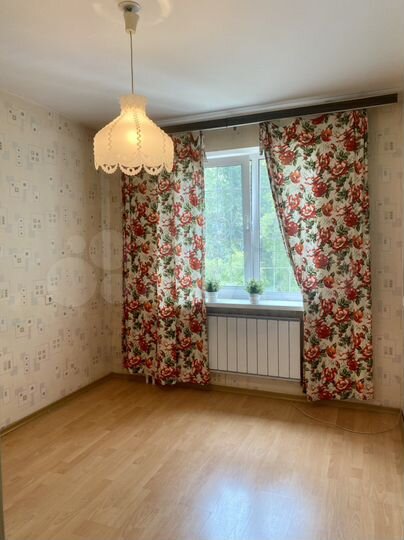 Комната 30 м² в 3-к., 2/10 эт.