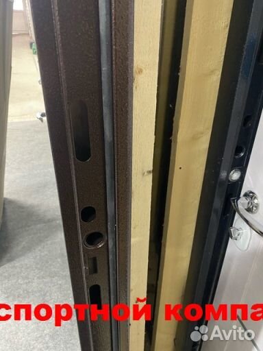 Входная дверь