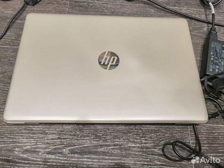 HP 17.3