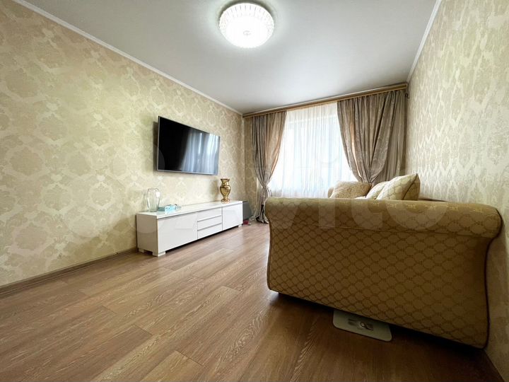 2-к. квартира, 53 м², 3/9 эт.