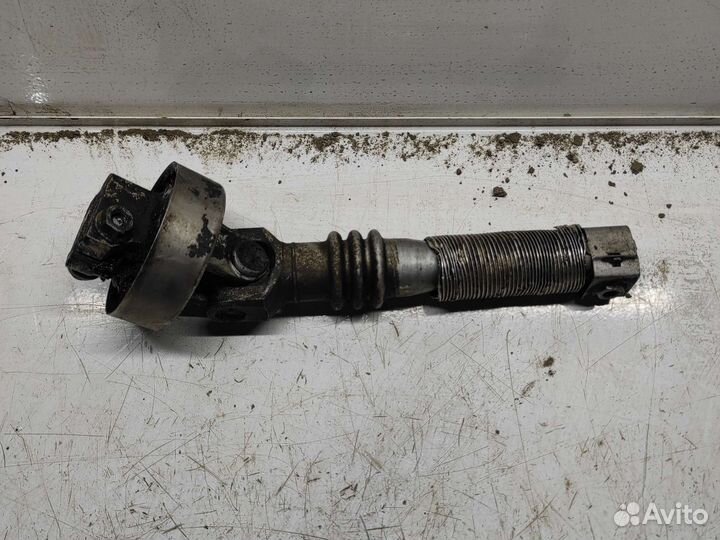 Кардан рулевой рейки Мерседес-Бенс С230