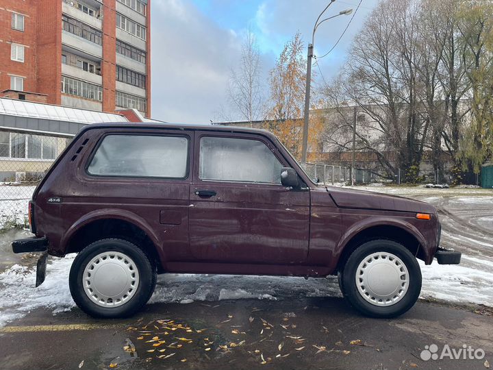 LADA 4x4 (Нива) 1.7 МТ, 2011, 200 000 км