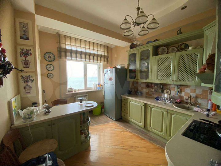 4-к. квартира, 120 м², 9/9 эт.