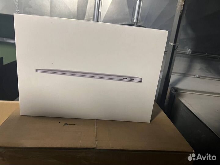 Коробки Apple MacBook Air M1/Pro M2 и iPad Air/Pro