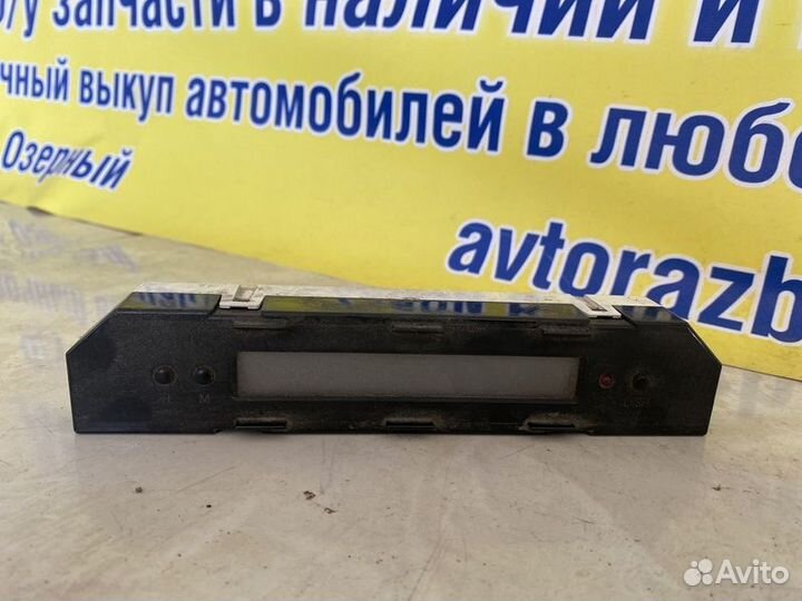 Часы Suzuki Swift