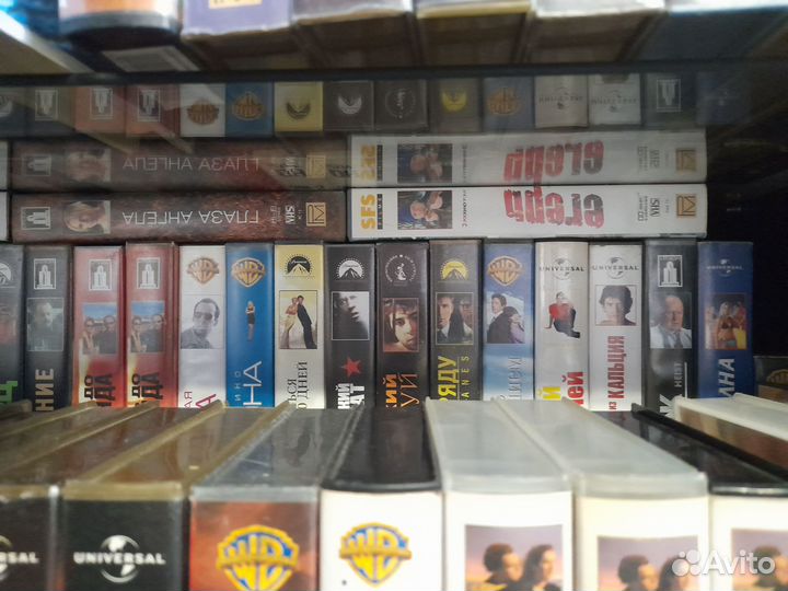 Видеокассеты VHS лицензия, цены разные