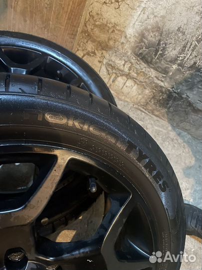 Nokian Tyres Nordman SZ2 215/50 R17