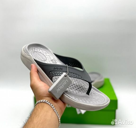 Тапочки crocs