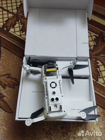 Квадрокоптер hubsan ace se