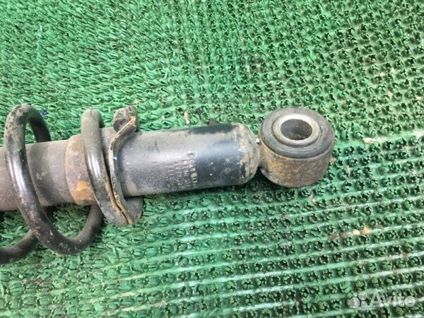 Амортизатор задний Toyota Corolla 9 E120 4zzfe