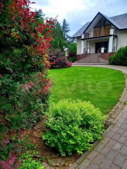 Коттедж 378 м² на участке 28 сот.