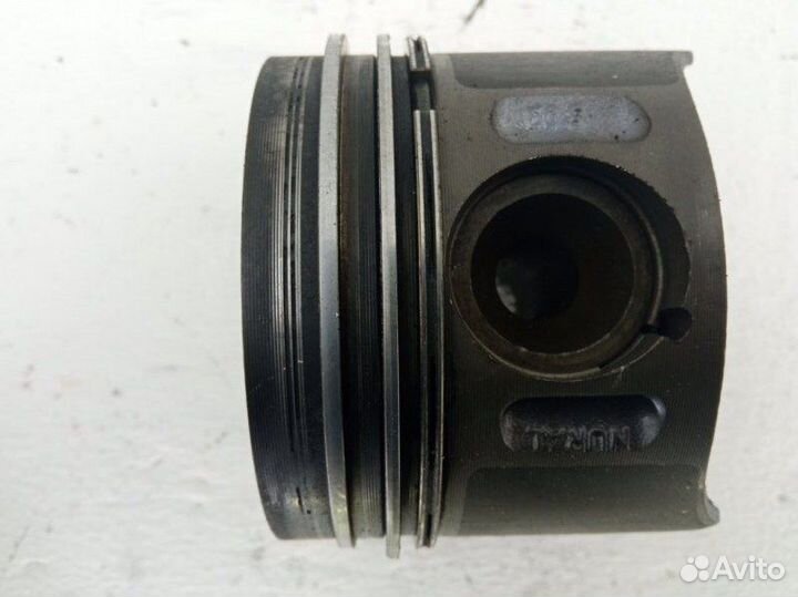 Поршень Mercedes-Benz Vito W639 OM646 2005