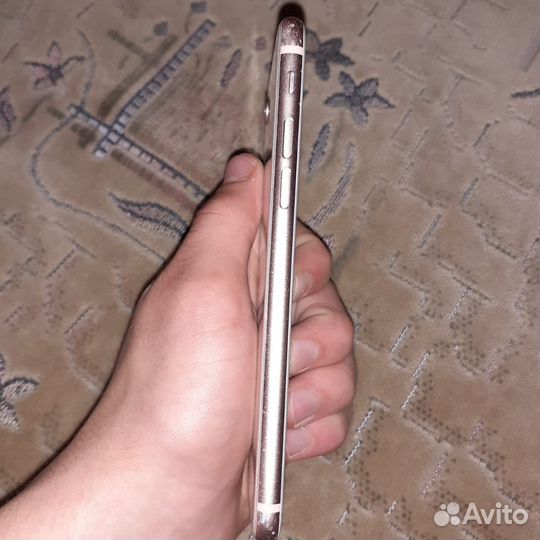 iPhone 8, 64 ГБ