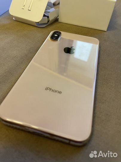 Телефон iPhone xs