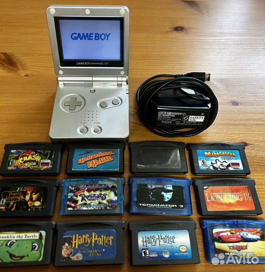 Game BOY Advance SP Nintendo и 12 картриджей