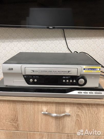 Видеомагнитофон DVD