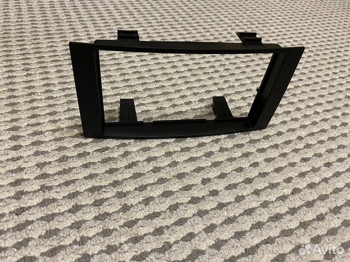 Переходная рамка для магнитолы на Туарег