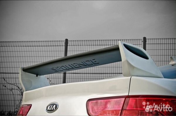 Спойлер высокий на крышку багажника Kia Cerato