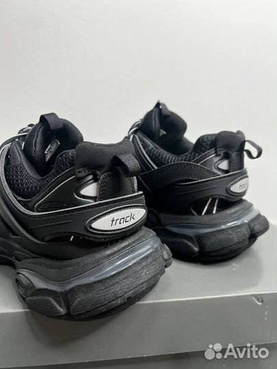 Кроссовки Balenciaga track