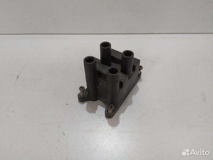 Катушка зажигания Ford Focus 3 (дорестайлинг) 1