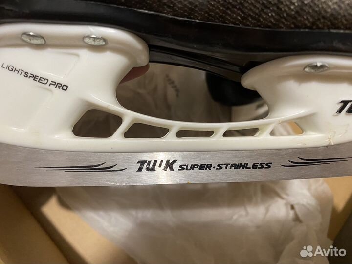 Хоккейные коньки bauer