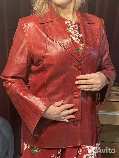 Куртка кожаная женская 48