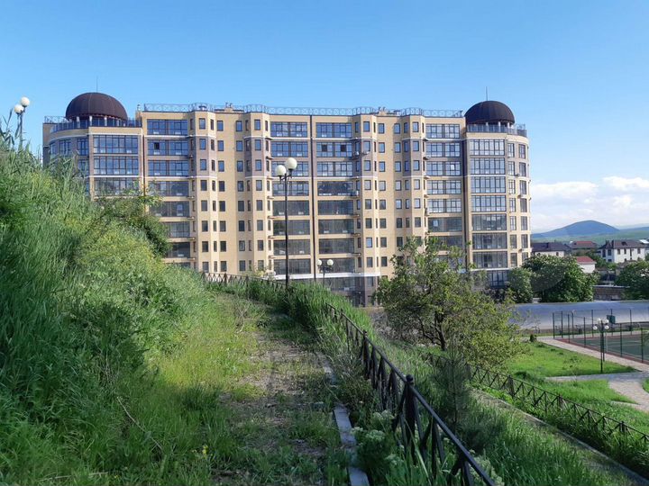2-к. квартира, 60 м², 4/10 эт.