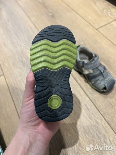 Сандали детские