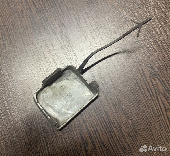 Заглушка буксировочного крюка 3t0807241