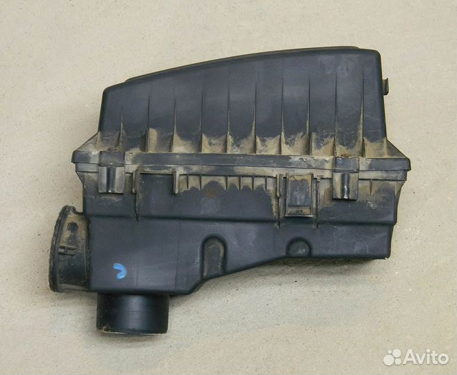 Корпус воздушного фильтра Peugeot 406 2.0 рестайл