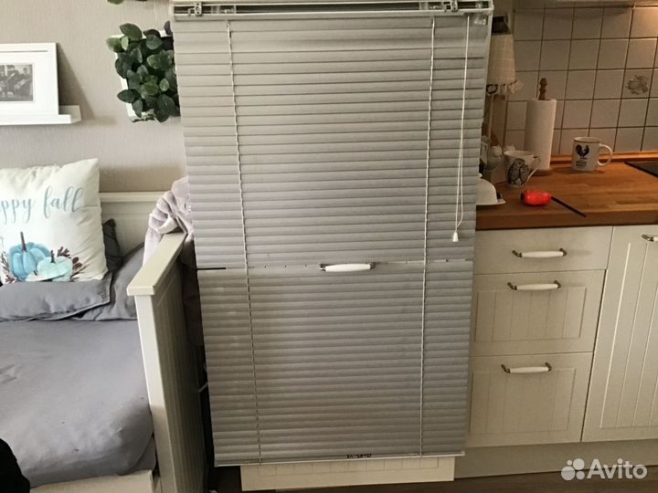 Жалюзи алюминиевые серебристые