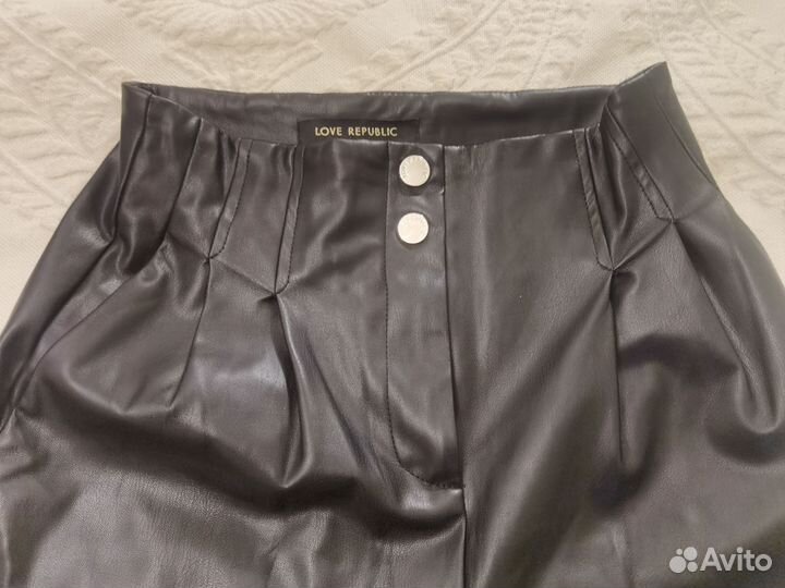 Кожаные брюки love republic