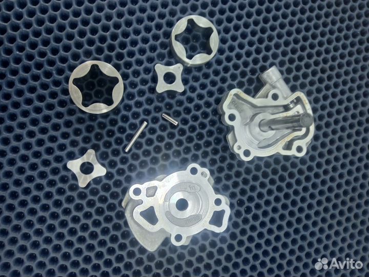 Aprilia Rotax V990RP маслянный насос