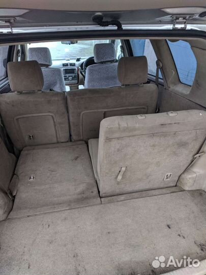 Сиденья на Тойоту Ипсум асм-21