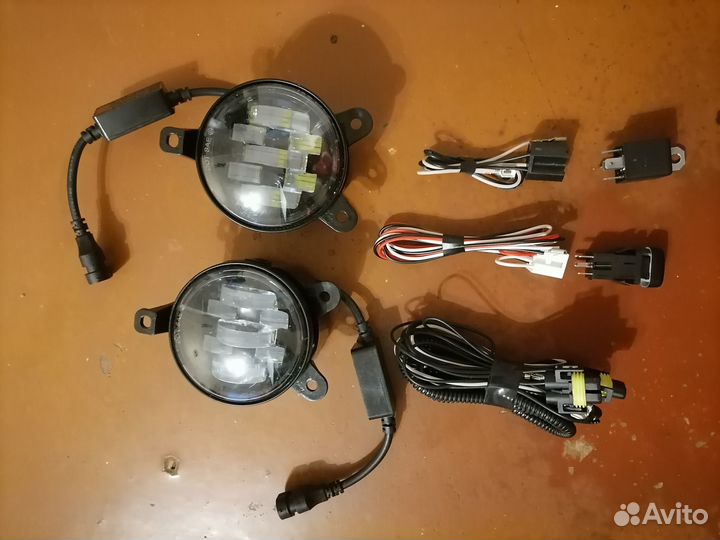 Светодиодные противотуманные фары на шевроле ниву