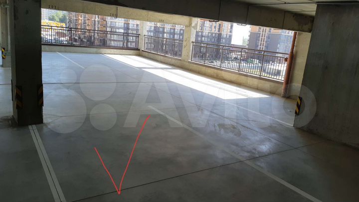 Машиноместо, 13 м²