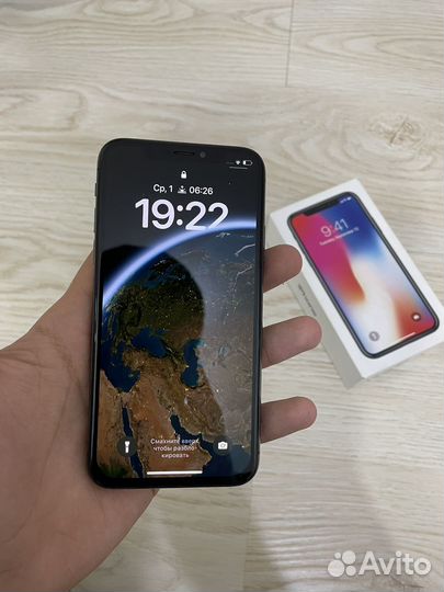 iPhone X, 64 ГБ