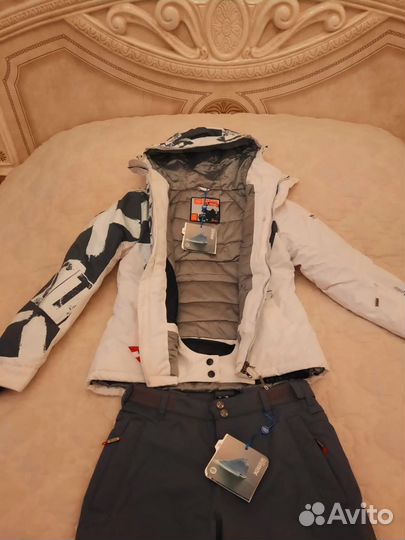 Горнолыжный костюм женский 44 46