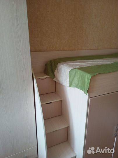 Двухъярусная детская кровать