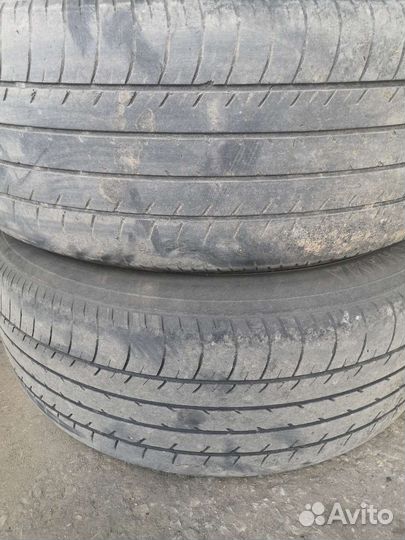 Yokohama dB Decibel E70 215/55 R17 93V