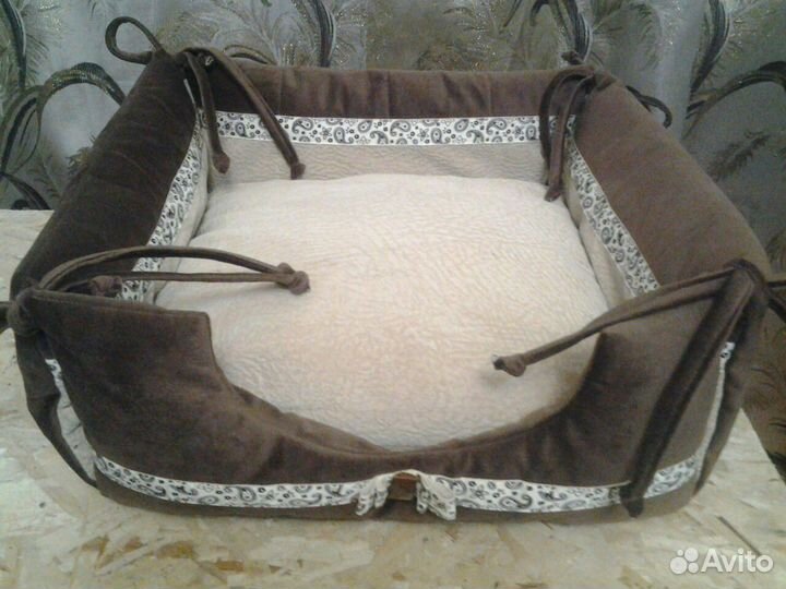 Лежанка для живетных (новый)