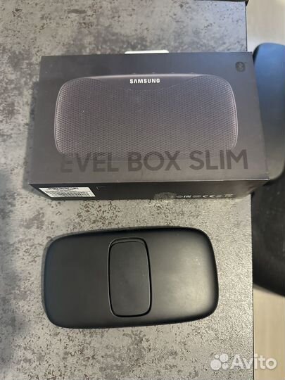 Блютуз колонка samsung level slim box