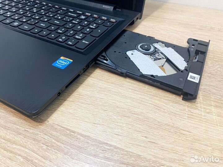 Ноутбук Lenovo G50 / 1000 GB