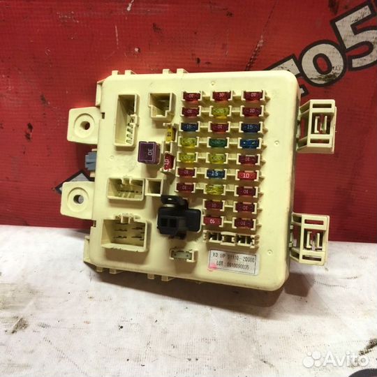 Блок предохранителей салонный Hyundai Elantra 3