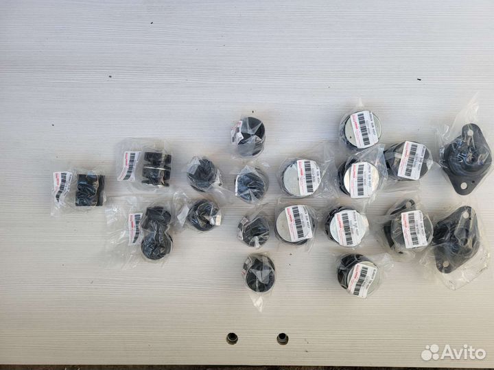 Подушки кузова (рамы) Toyota Prado 90, 95