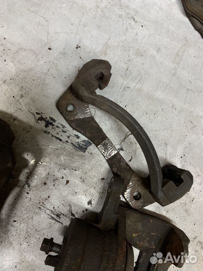 Суппорта передние lacetti