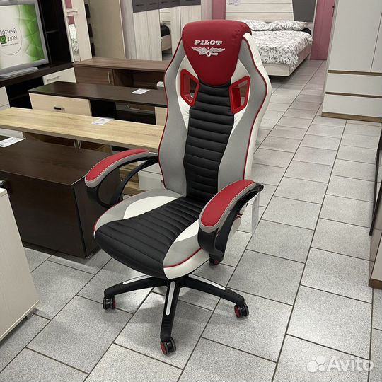 Компьютерное кресло