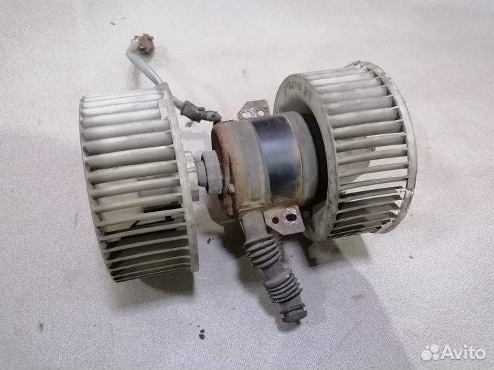 Моторчик отопителя печки Honda Accord IV 1990-1993