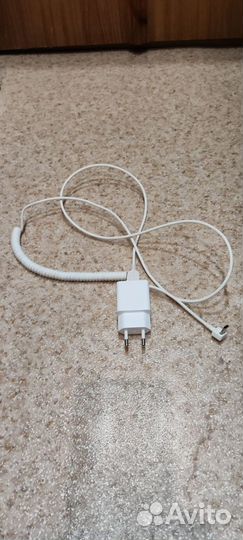 Зарядное устройство для телефона