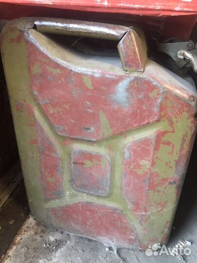 Канистра, торг. Железная вс имеется